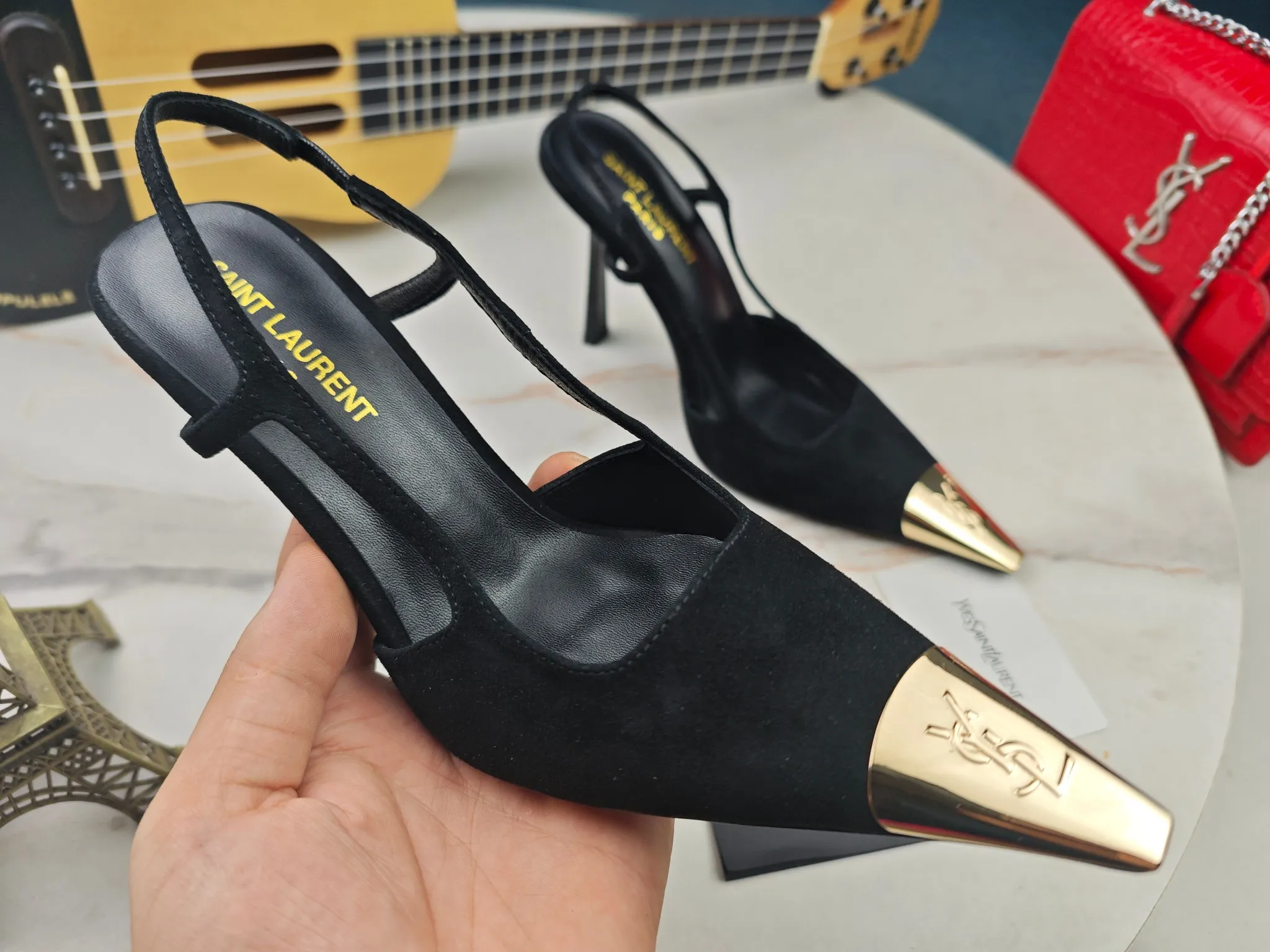 👟👟Ex-factory price 560👟👟【Saint Laurent】Yves Saint Laurent, high-heeled YSL sandals💃2024 early autumn counters are synchronized with the latest styles, YSL, and decorations👠 Classic and high-quality glamorous masterpieces, the hottest spring and summer series in the counter, with temperament, fashion, classic and attractive design style 😌The effect on the feet is particularly beautiful〰️, the material is imported from Italy, small black cow, imported black patent leather, lining, and foot pads; sheepskin, stiletto sandals, size 35-41 (34.41.42 must be customized, non-refundable) outsole; imported genuine leather outsole, complete with counter packaging